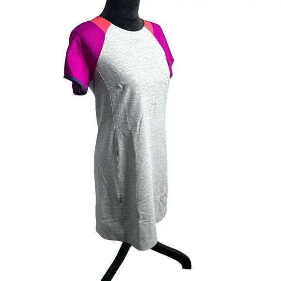 Title Nine‎ Sensitive Stretch Color Block Perforated Sleeve Athletic Dress - Picture 3 of 6
